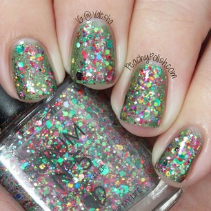 @serumno5 "Yule Light Up My Life". All the details can be found at PeachyPolish.com!
