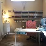  New set up. Don't worry, I still have 10 million helmers on the other side of the room.  #polishroom #peachypolish #reorg #revamp 