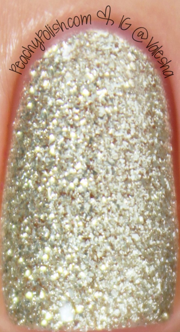 OPI My Favorite Ornament