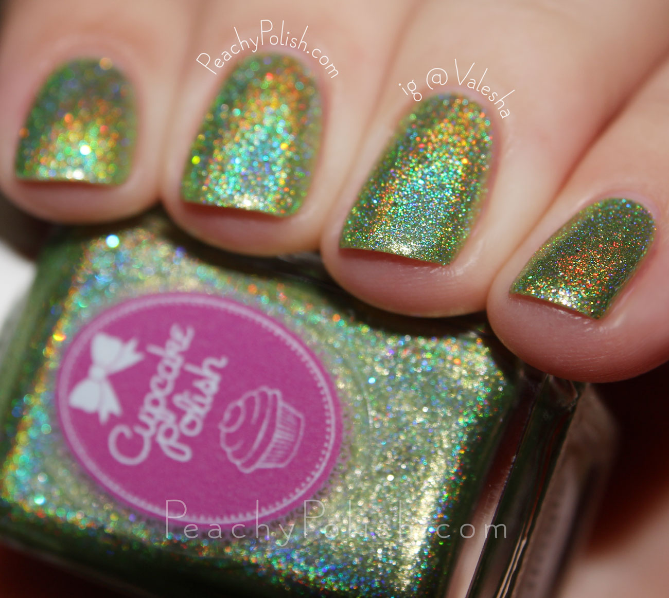 Cupcake Polish Jingle | Holiday 2015 Holiday Magic Collection | Peachy Polish